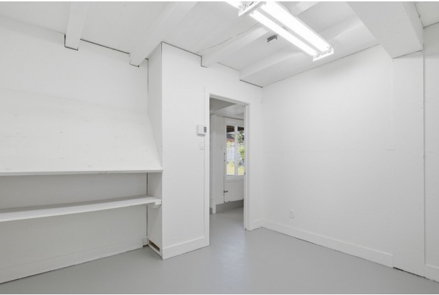 Autre commercial (4907 pi2) Ville-&Eacute;mard et Côte-Saint-Paul 3 000 $/mois. Appartement à louer Ville-&Eacute;mard et Côte-Saint-Paul