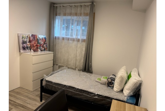Winnipeg House Single rm $20/day. Apartment for rent in Winnipeg